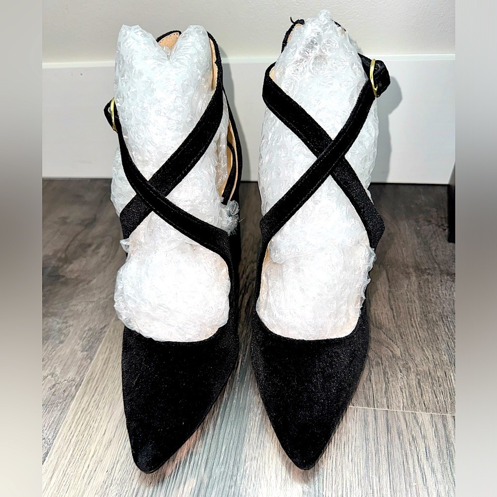 Altar’d State Black Velvet Heel Size 8.5